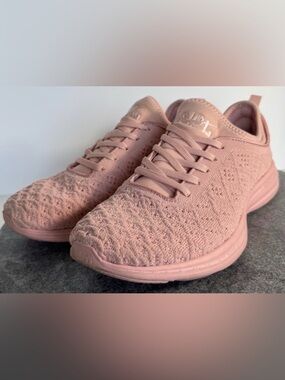 APL Techloom Sneakers Blush Rose Pink Tennis Shoes 8
